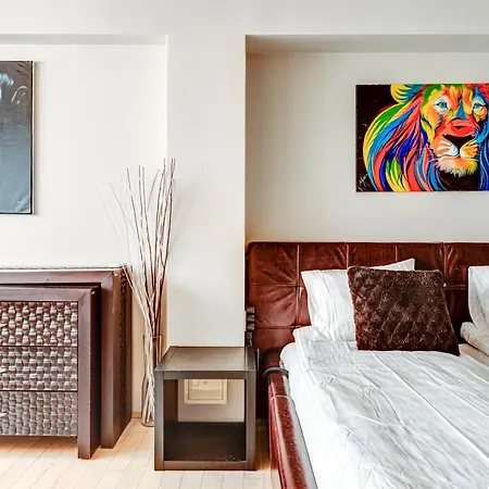Compact And Calm Ground Floor 1br With Patio Διαμέρισμα