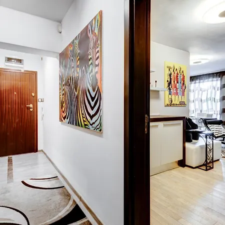 Compact And Calm Ground Floor 1br With Patio